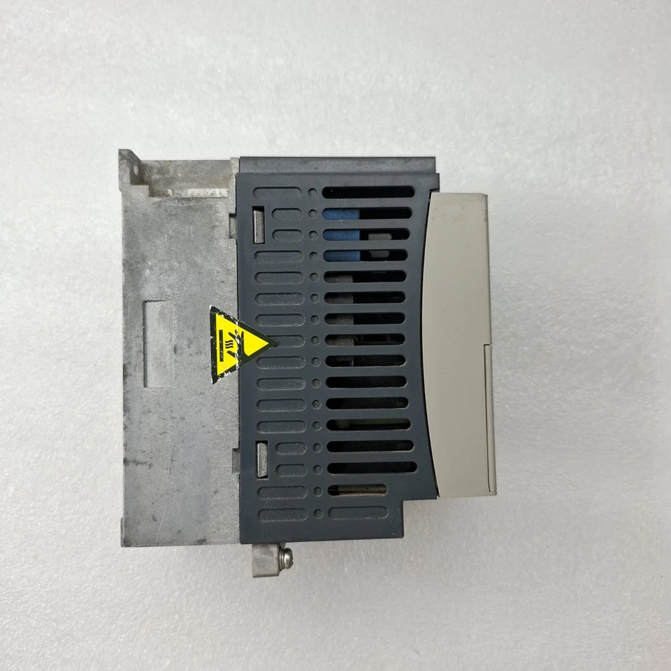 Telemecanique Altivar 11 ATV11HU09M2A 0.37kW-1/2HP 200/240V